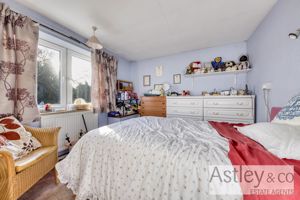 bed- click for photo gallery